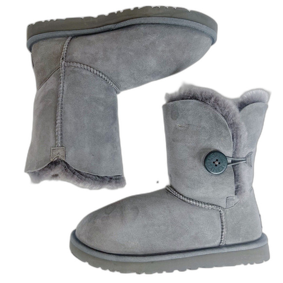 UGG Bailey Button II Short Boot Grey Shearling Boot Women's Size 8 - Picture 1 of 7